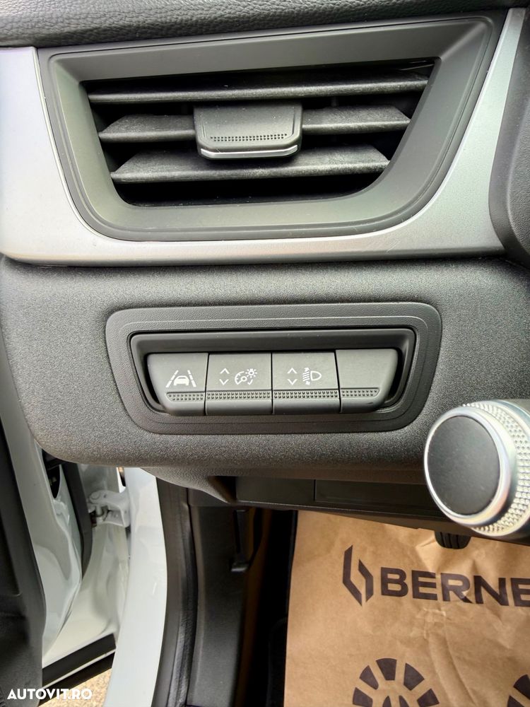 Renault Captur MHEV 140 Techno - 20