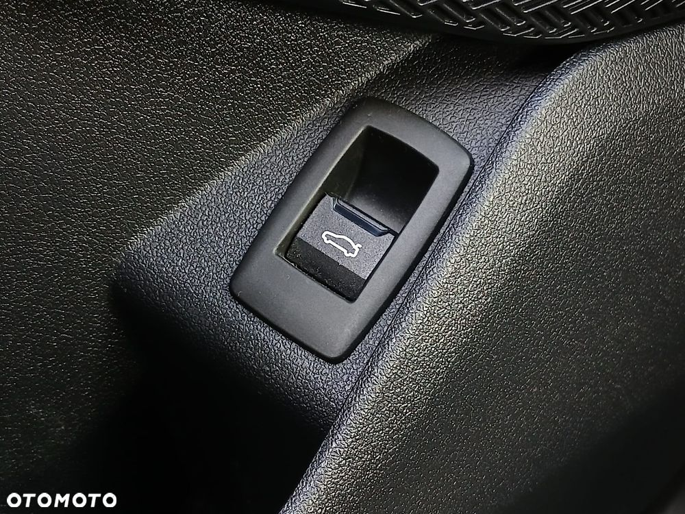 BMW iX2 - 29