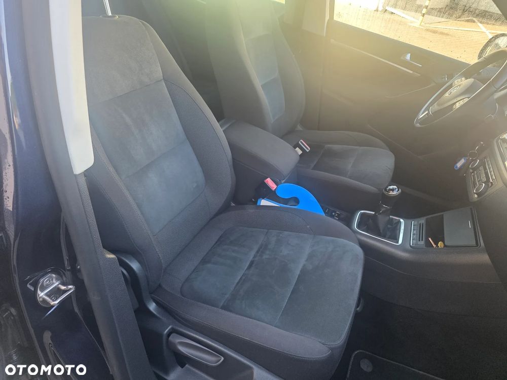 Volkswagen Tiguan 2.0 TDI DPF 4Motion BlueMotion Technology Exclusive - 18