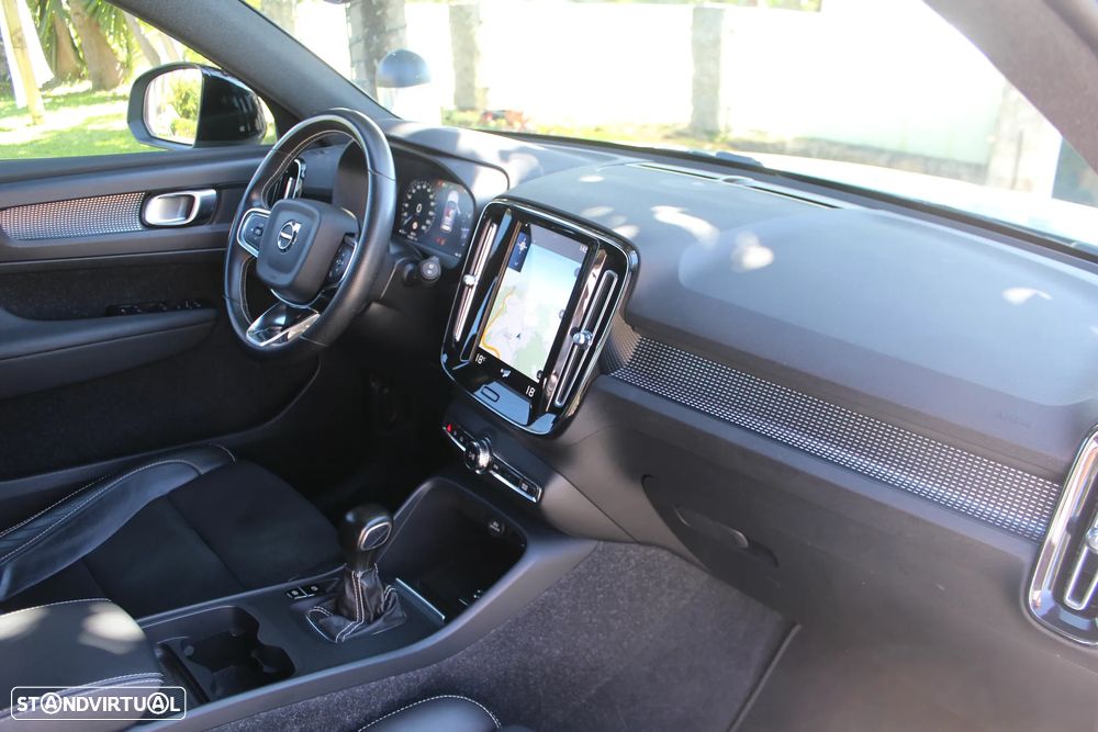Volvo XC 40 - 22
