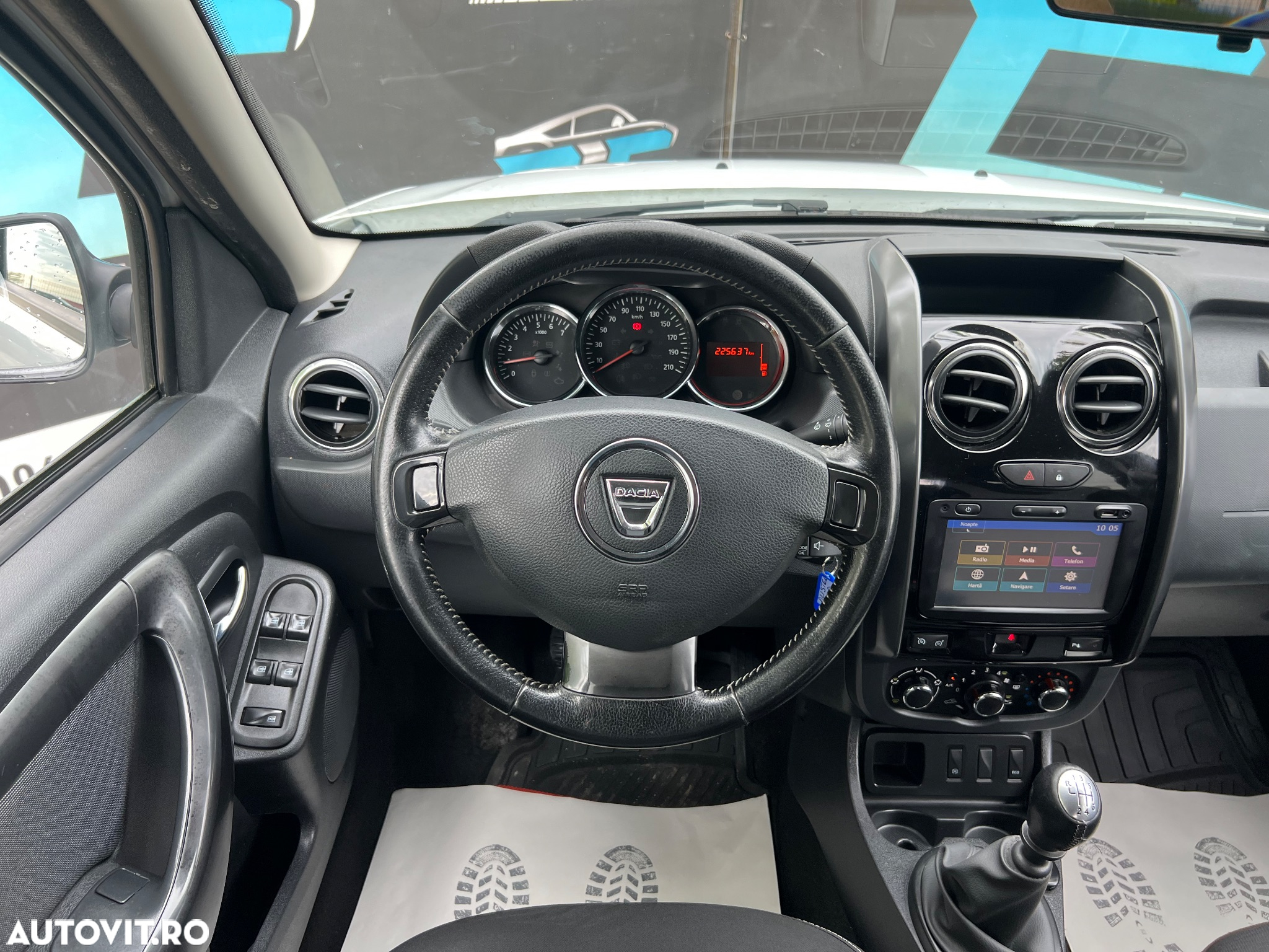 Dacia Duster 1.5 dCi 4x2 Ambiance - 9