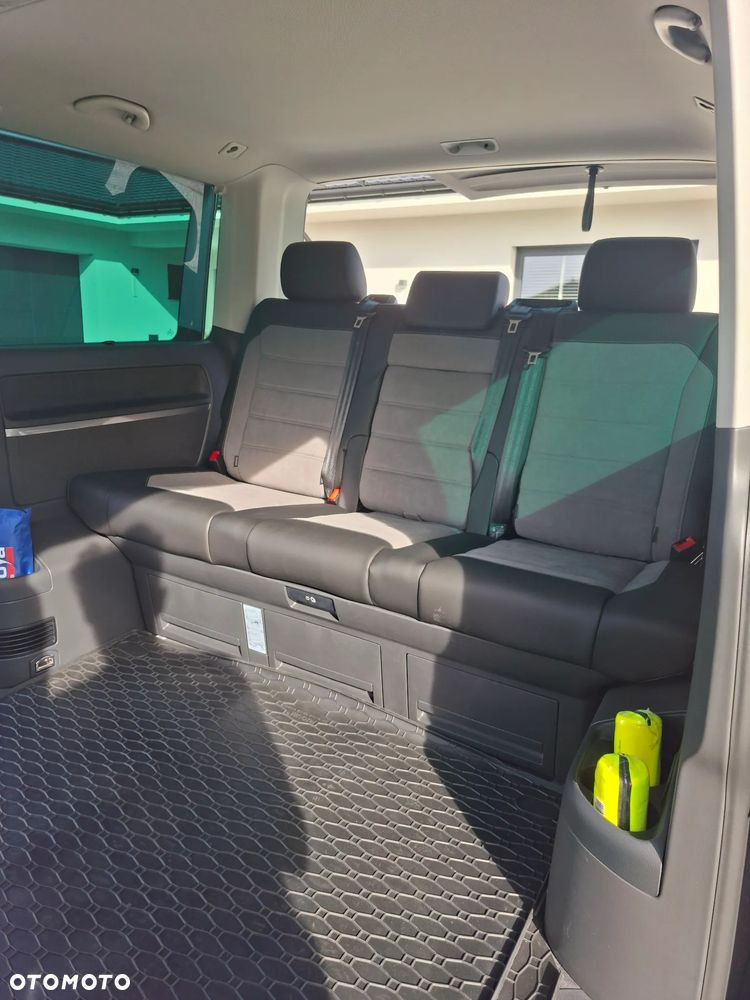 Volkswagen Multivan - 18