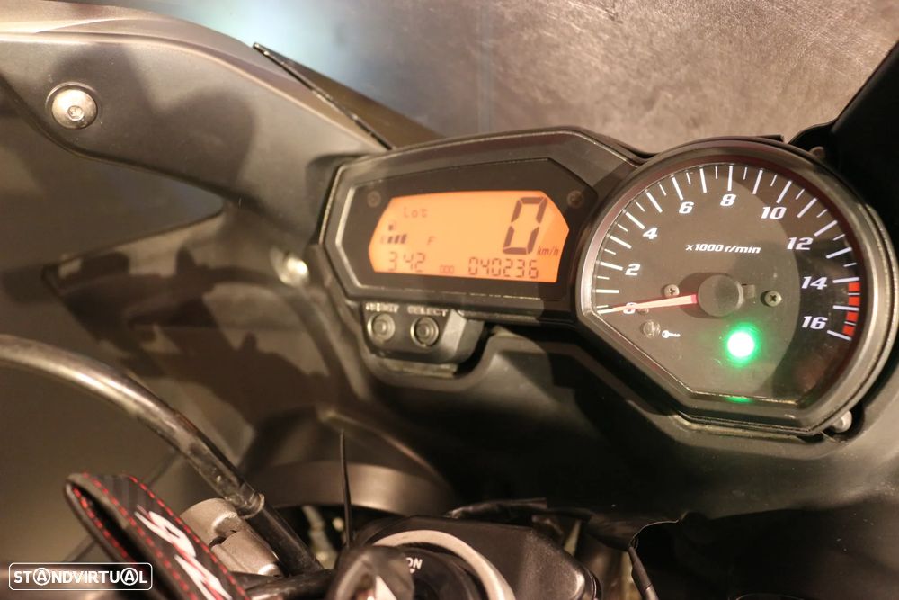 Yamaha Fazer - 12