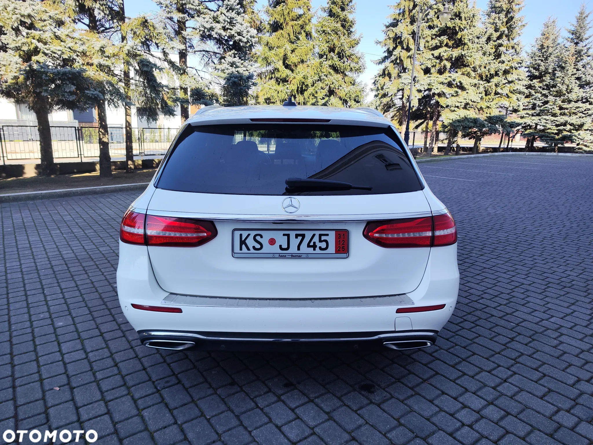 Mercedes-Benz Klasa E 220 d Avantgarde - 13