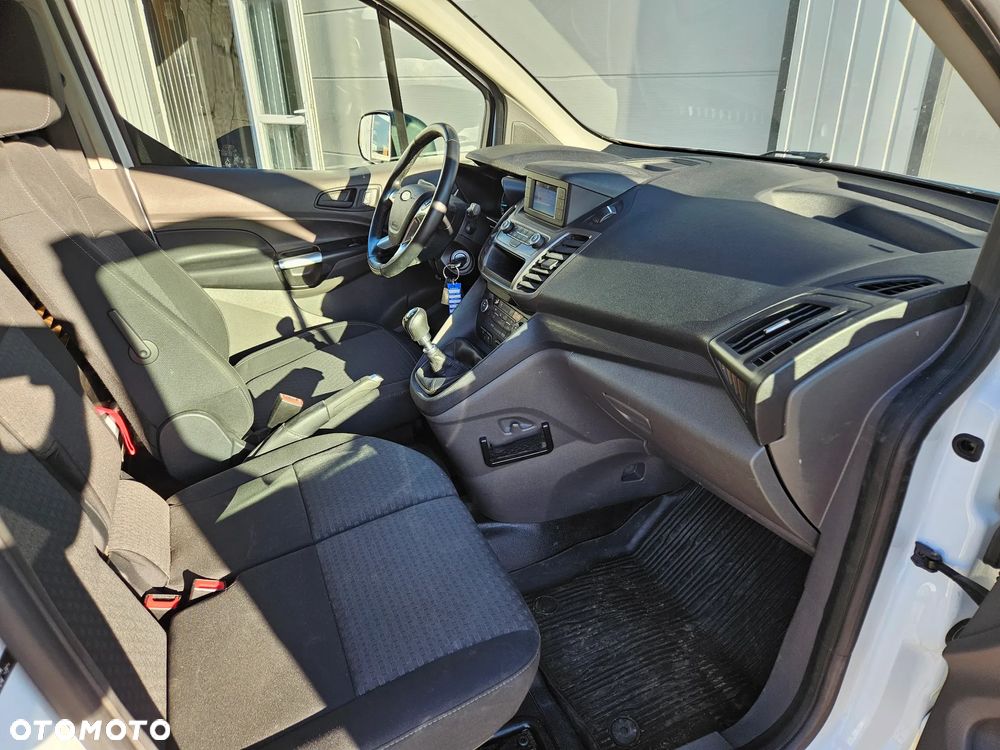 Ford Transit Connect - 9