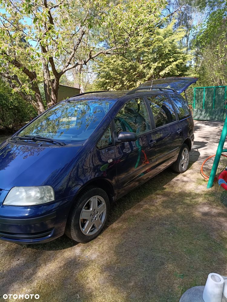 Volkswagen Sharan 1.9 TDI Comfortline Tiptr - 12