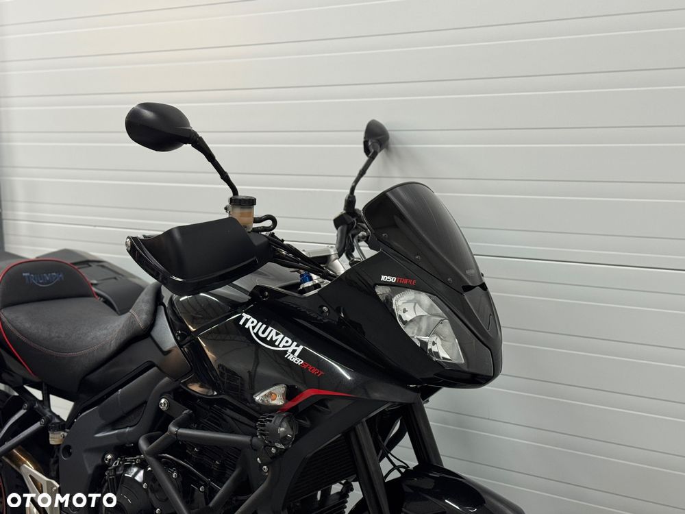 Triumph Tiger - 8
