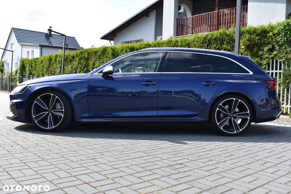Audi RS4 Avant 2.9 TFSI Quattro Tiptr - 4