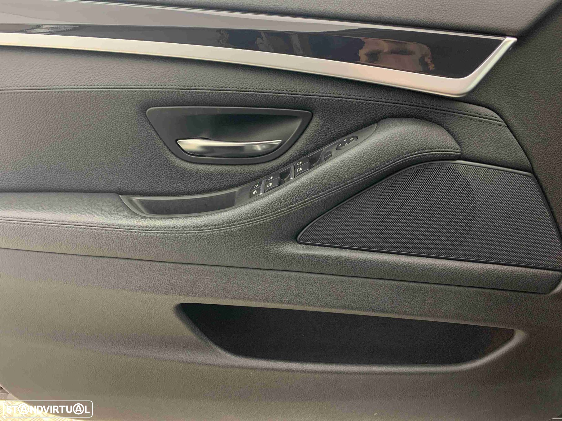 BMW 520 d Auto - 12