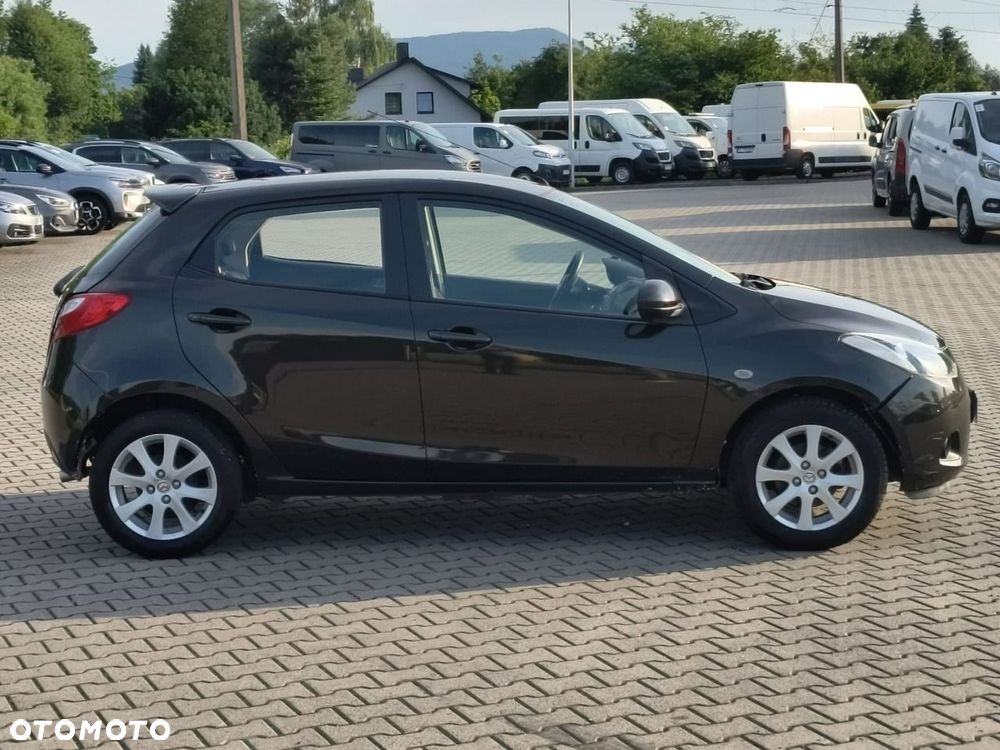 Mazda 2 - 8