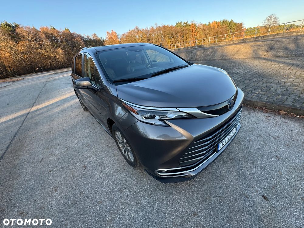 Toyota Sienna - 27