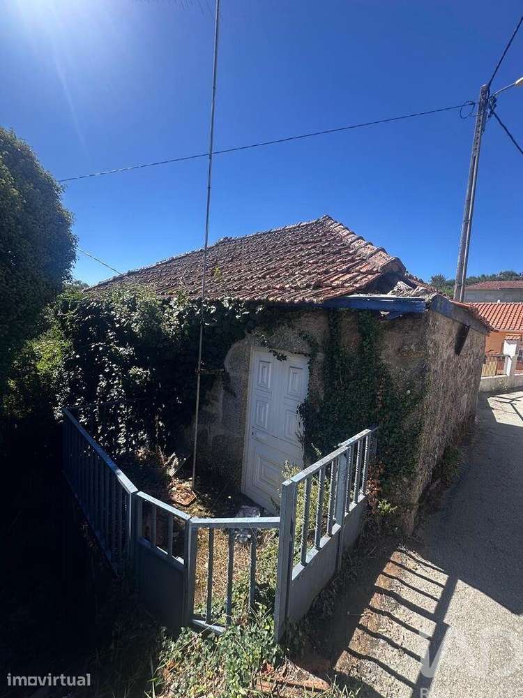 Casa / Villa T2 em Cepões, Meijinhos e Melcões de 70 m2 - Grande imagem: 2/8