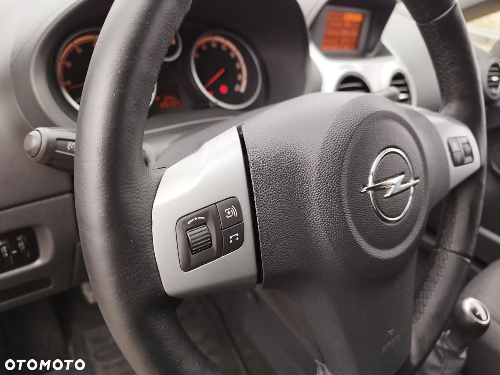 Opel Corsa - 12