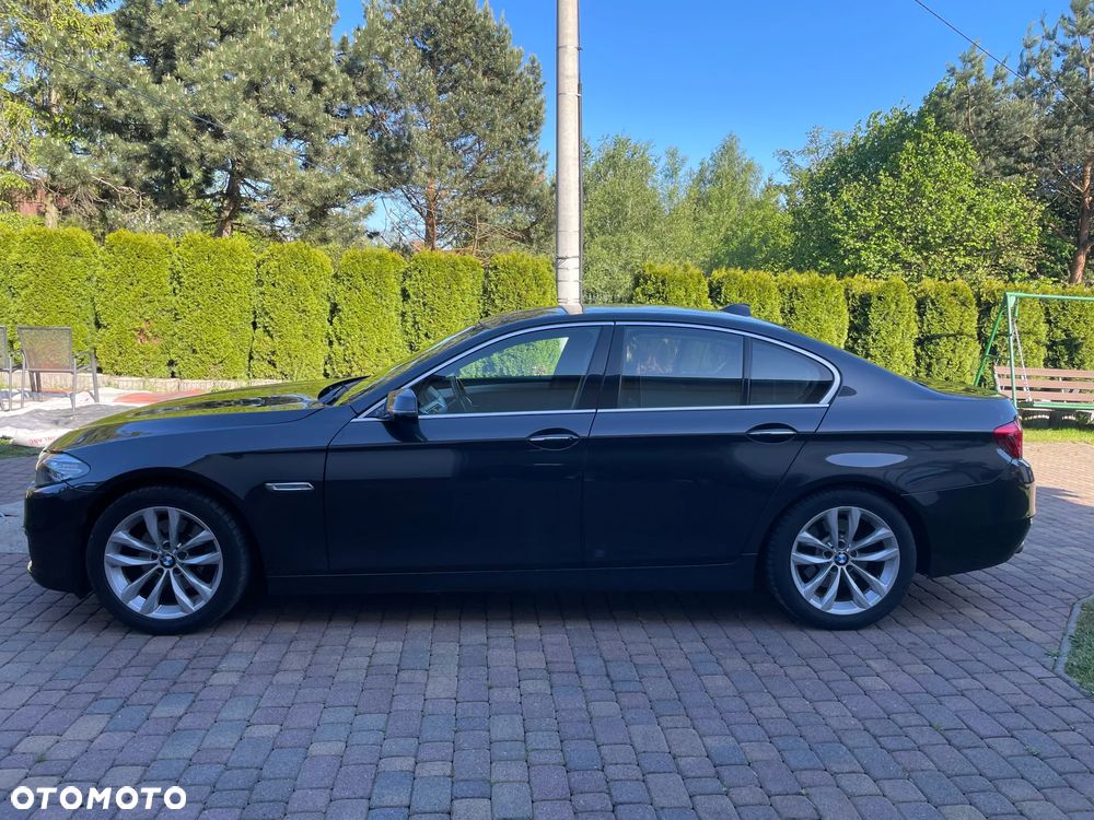 BMW Seria 5 520d xDrive - 6