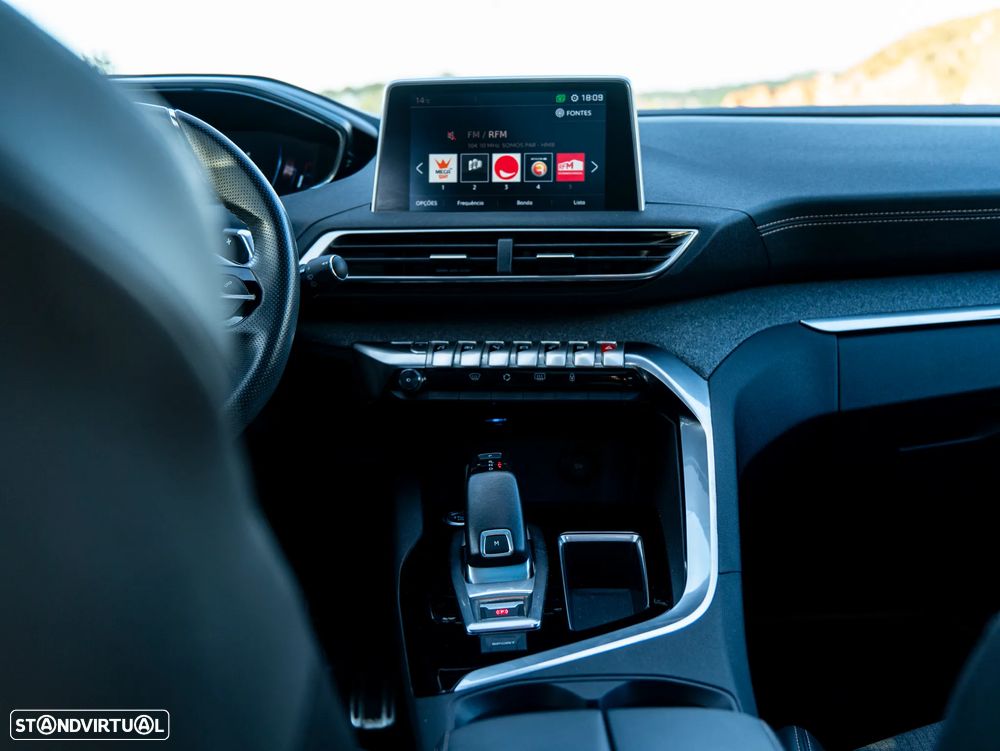 Peugeot 3008 1.2 PureTech GT Line EAT6 - 24