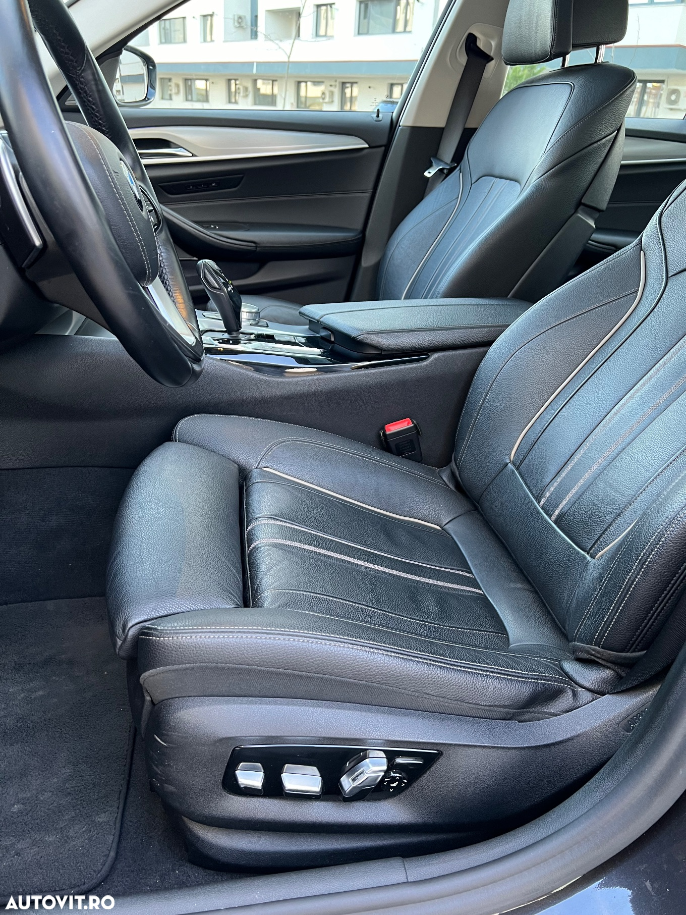 BMW Seria 5 530d xDrive AT - 13
