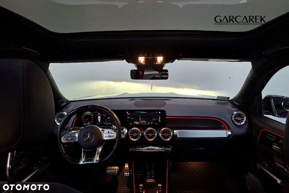 Mercedes-Benz GLB - 16