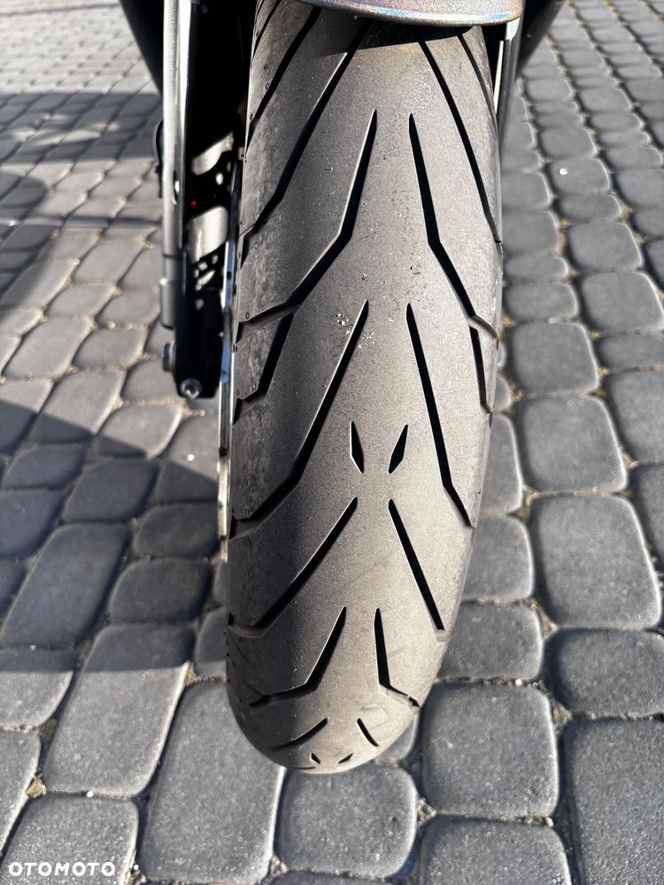 Honda CBR - 12