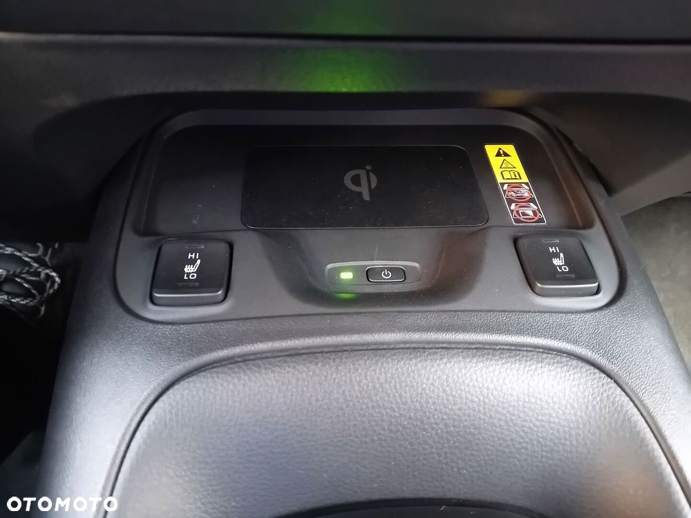 Toyota Corolla 1.8 Hybrid Comfort - 21