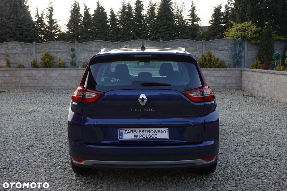 Renault Grand Scenic - 16