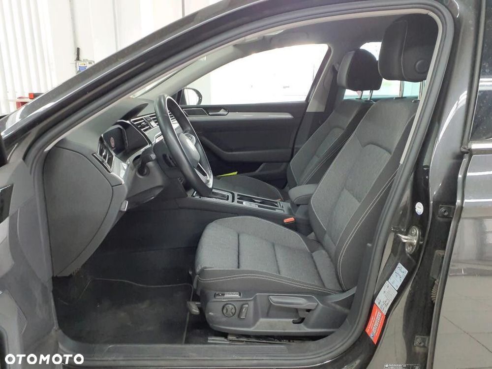 Volkswagen Passat Variant - 6