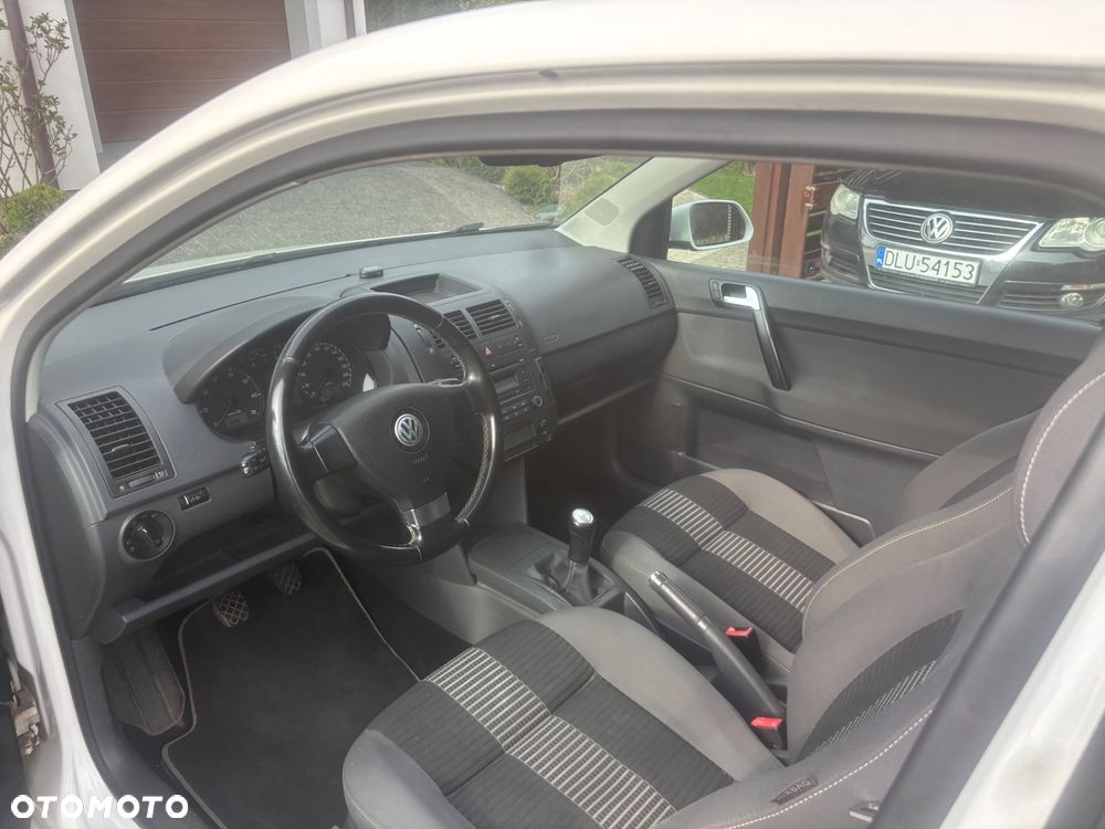 Volkswagen Polo 1.6 Sportline - 8