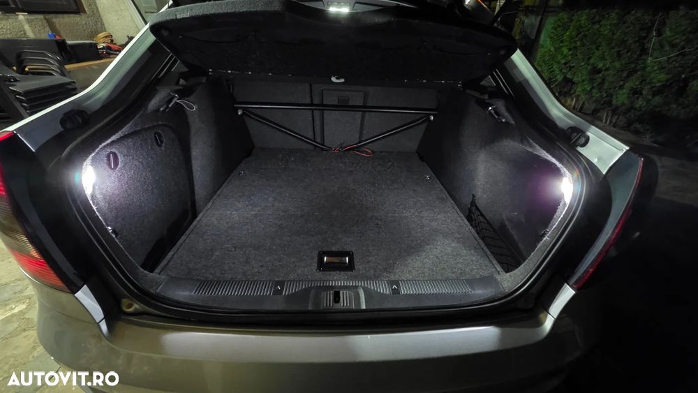 Skoda Octavia 2.0 TDI RS - 16