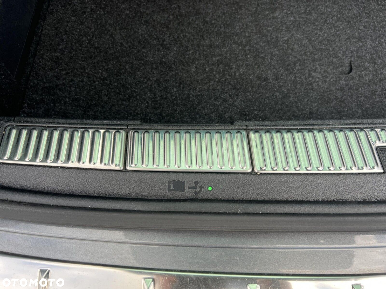 Skoda Superb 2.0 TDI SCR 4x4 Scout DSG - 11