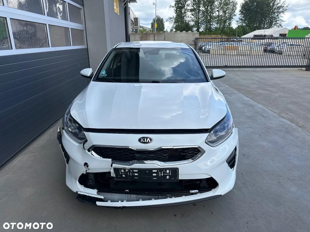 Kia Ceed - 7