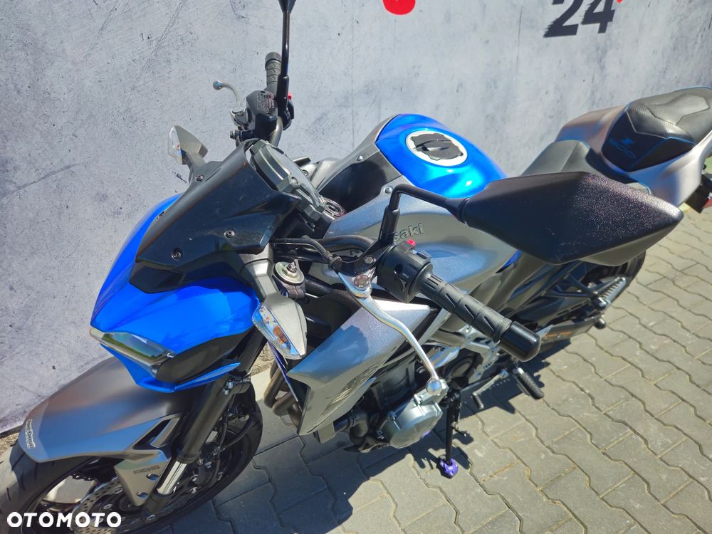Kawasaki Z 900 - 10