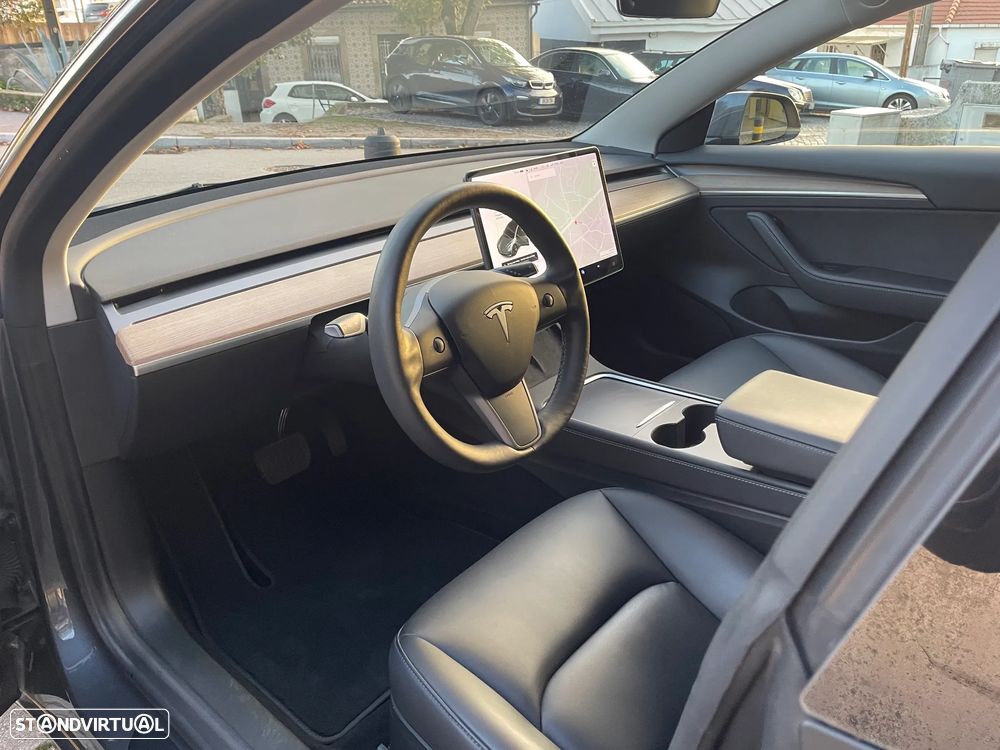 Tesla Model 3 RWD - 15