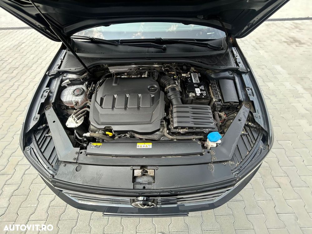 Volkswagen Passat 2.0 TDI DSG Highline - 34