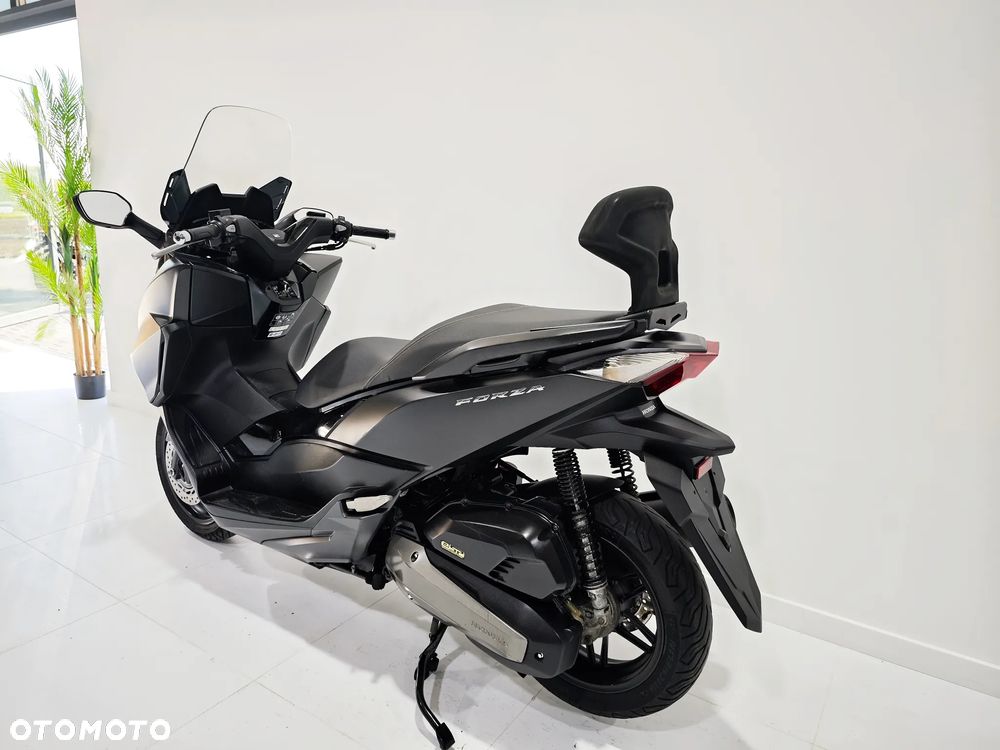 Honda NSS - 13