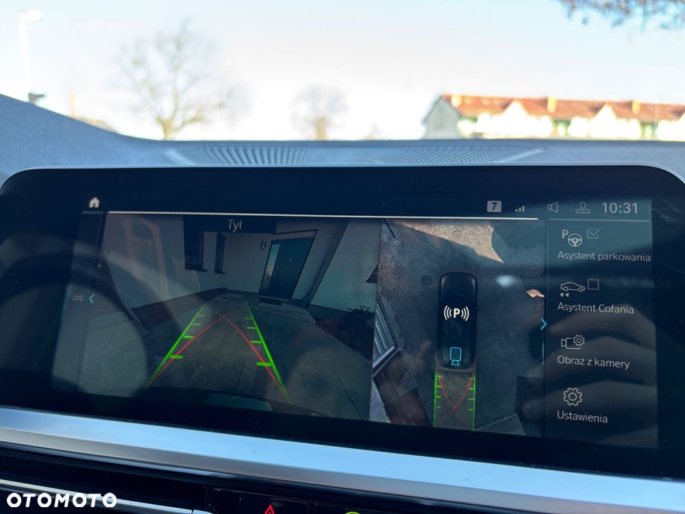 BMW Seria 3 330e xDrive M Sport - 31