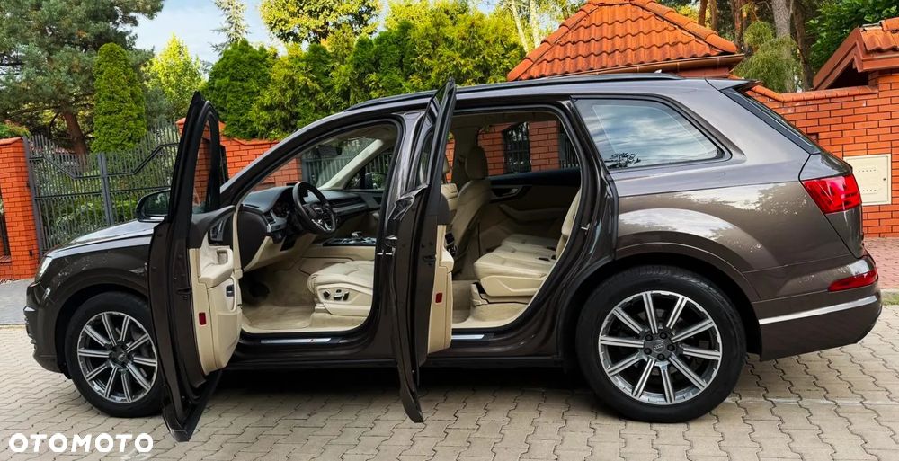 Audi Q7 - 25