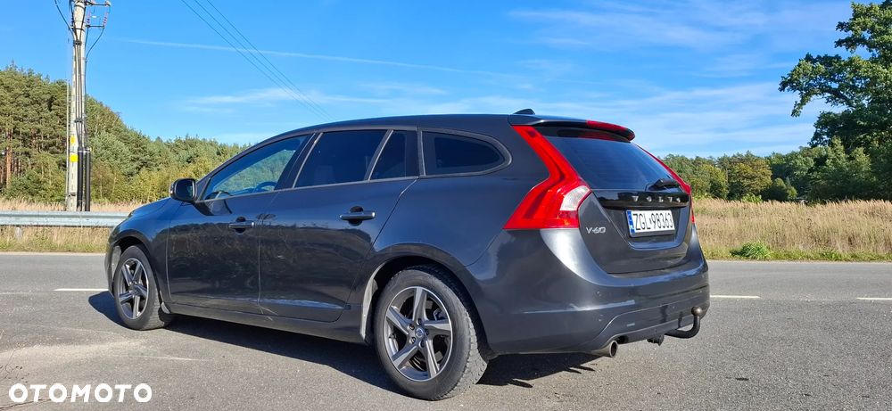 Volvo V60 D3 Momentum - 5