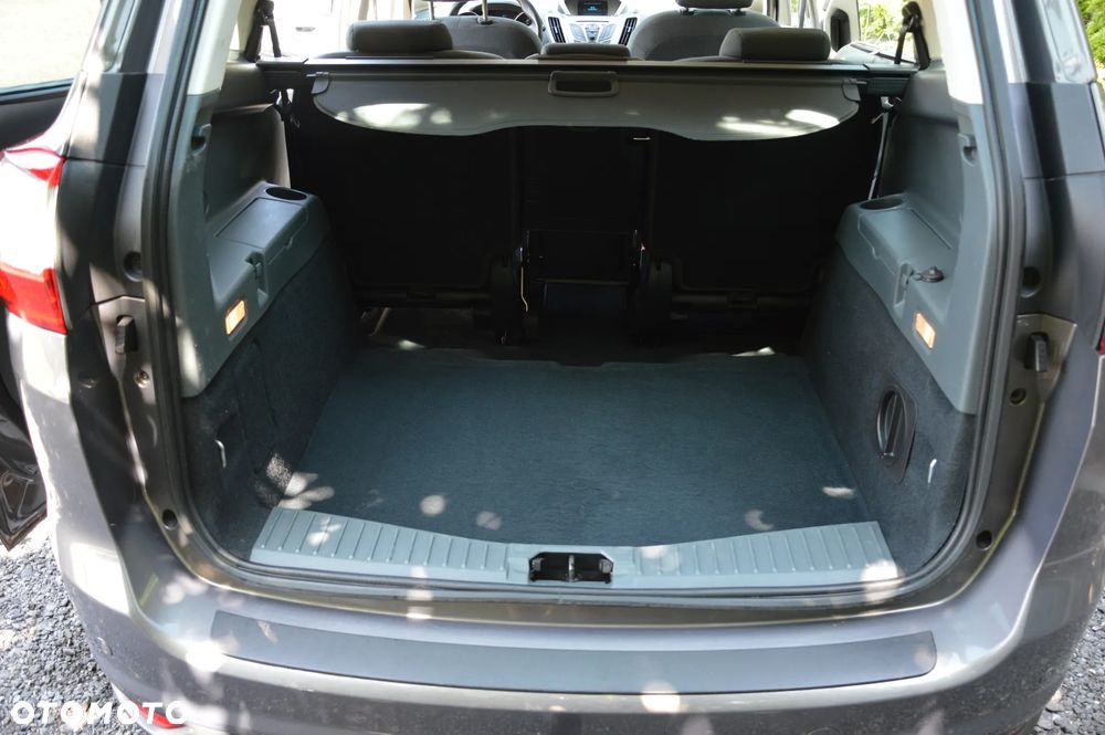 Ford Grand C-MAX - 39