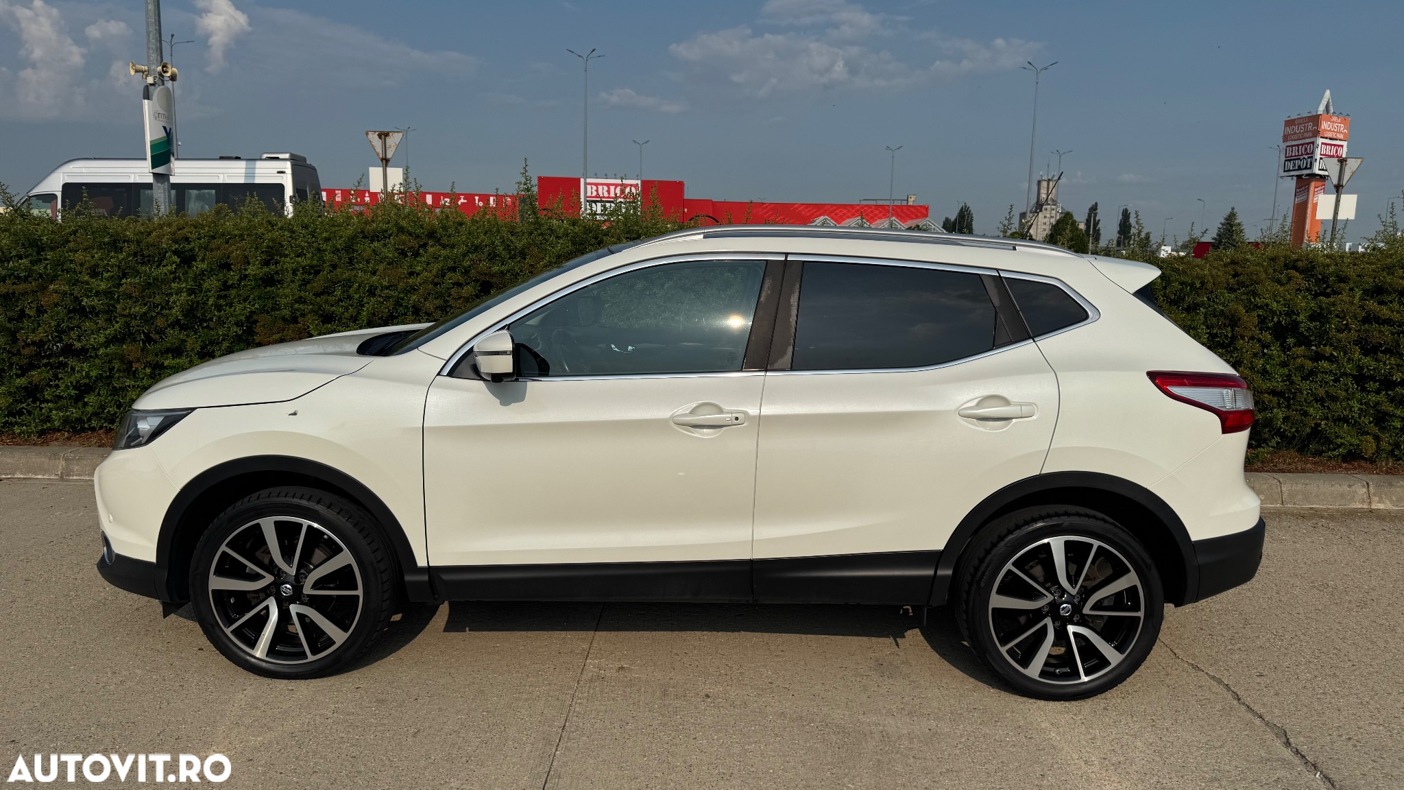 Nissan Qashqai 1.5 DCI Start/Stop Tekna - 4