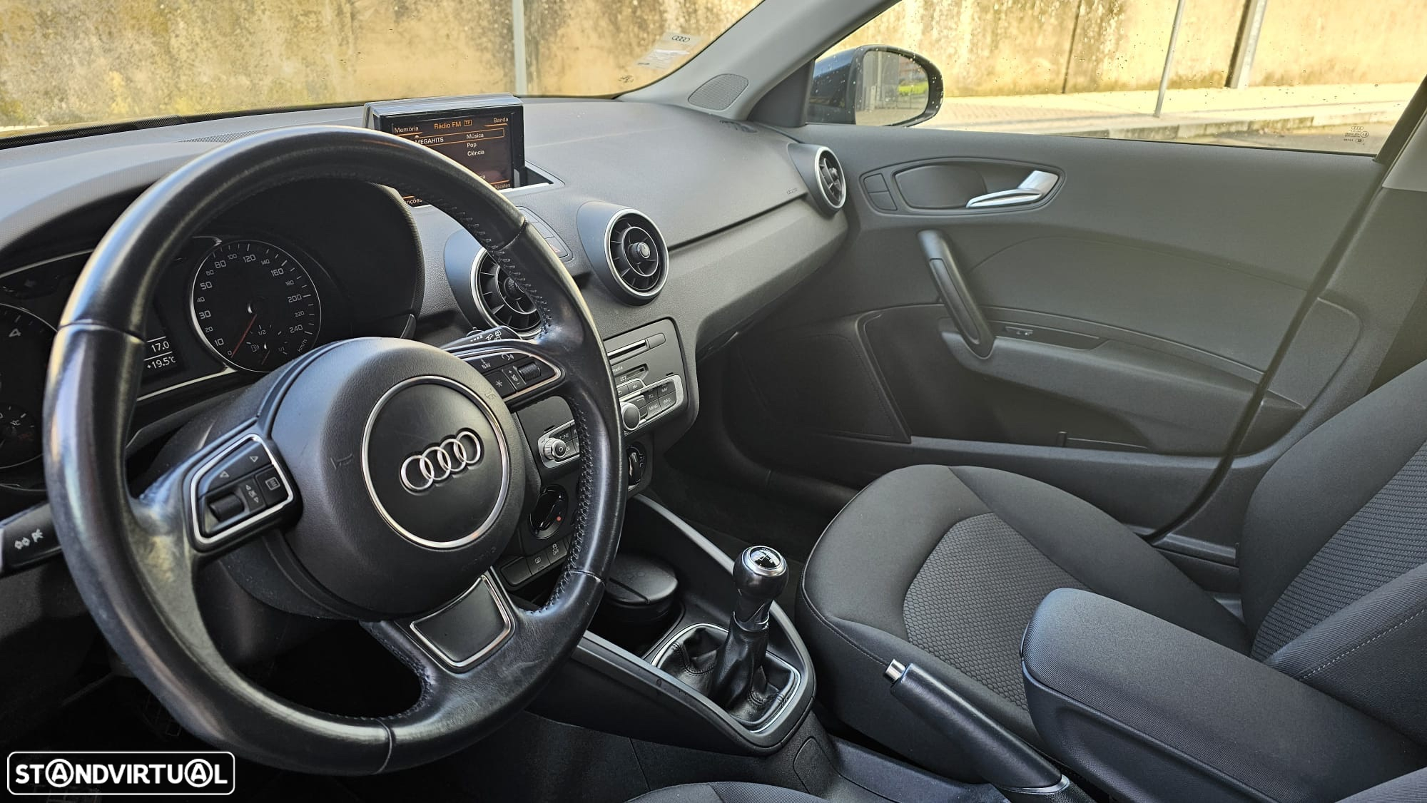 Audi A1 Sportback 1.6 TDI Design - 10