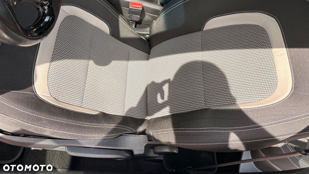Kia Ceed 1.6 CRDi 136 ISG Platinum Edition - 10