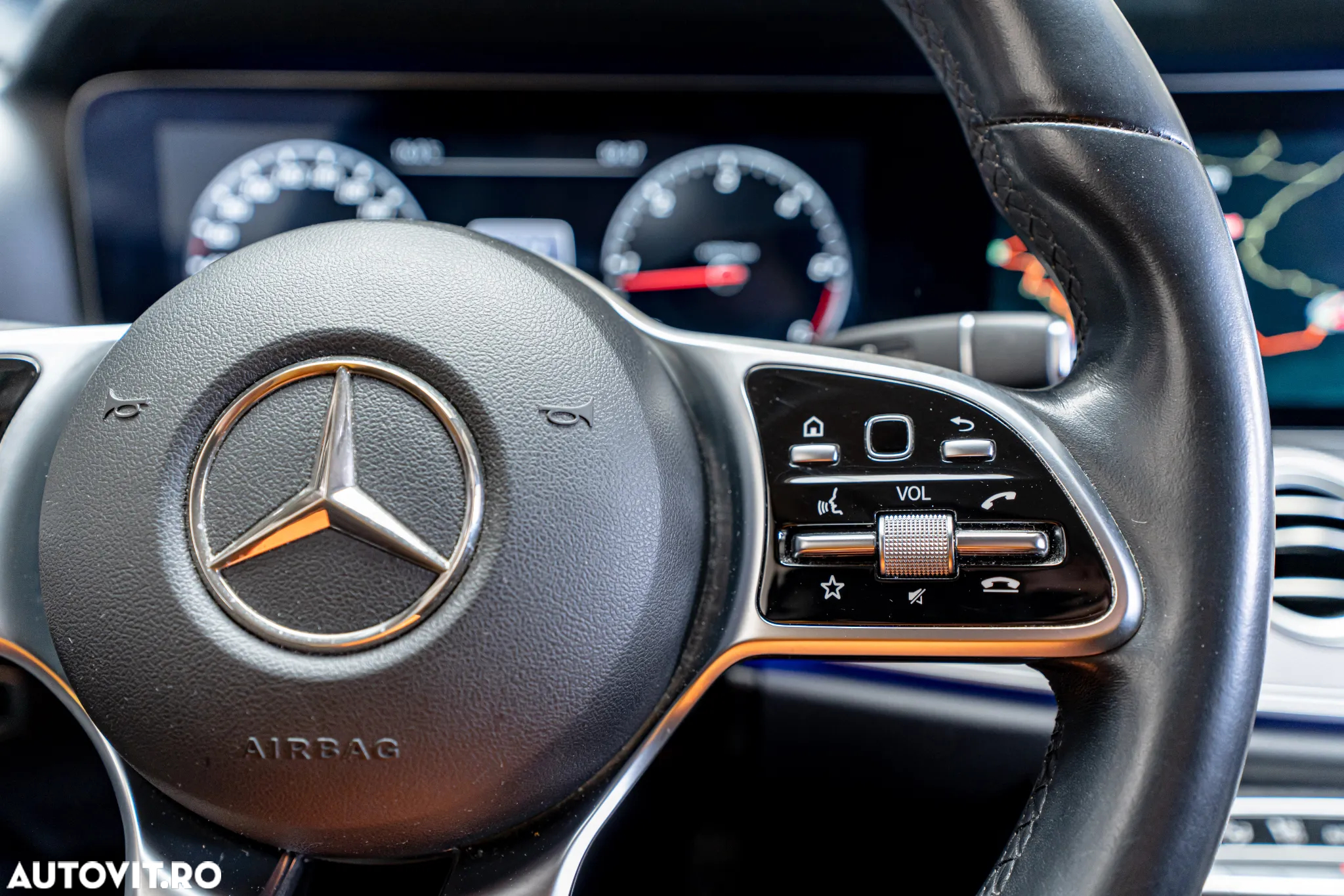 Mercedes-Benz E 220 d 9G-TRONIC - 13