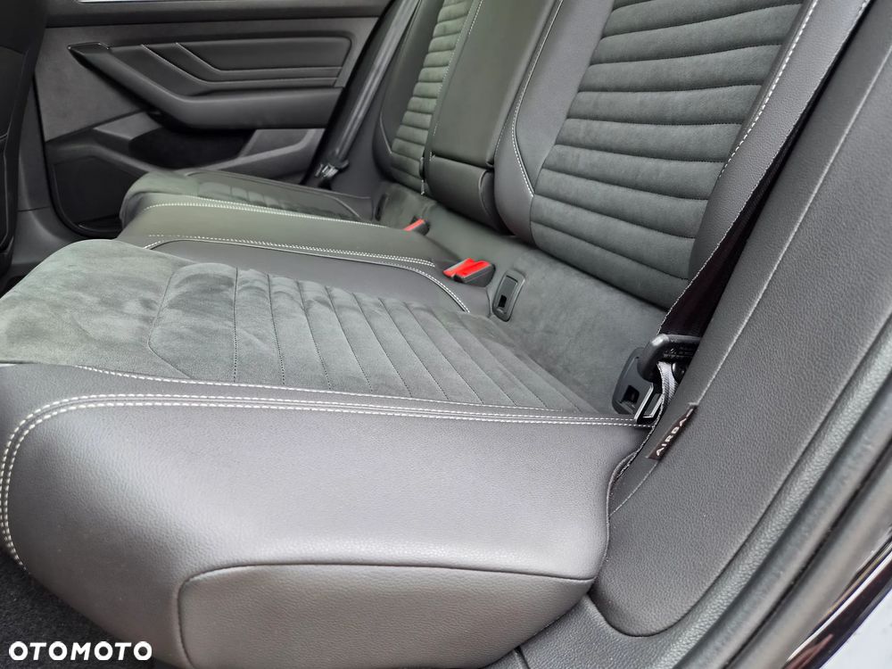 Volkswagen Passat 1.5 TSI EVO Elegance DSG - 19