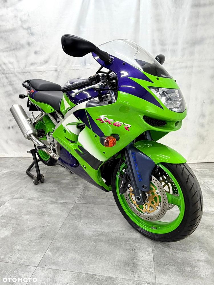 Kawasaki ZXR - 12