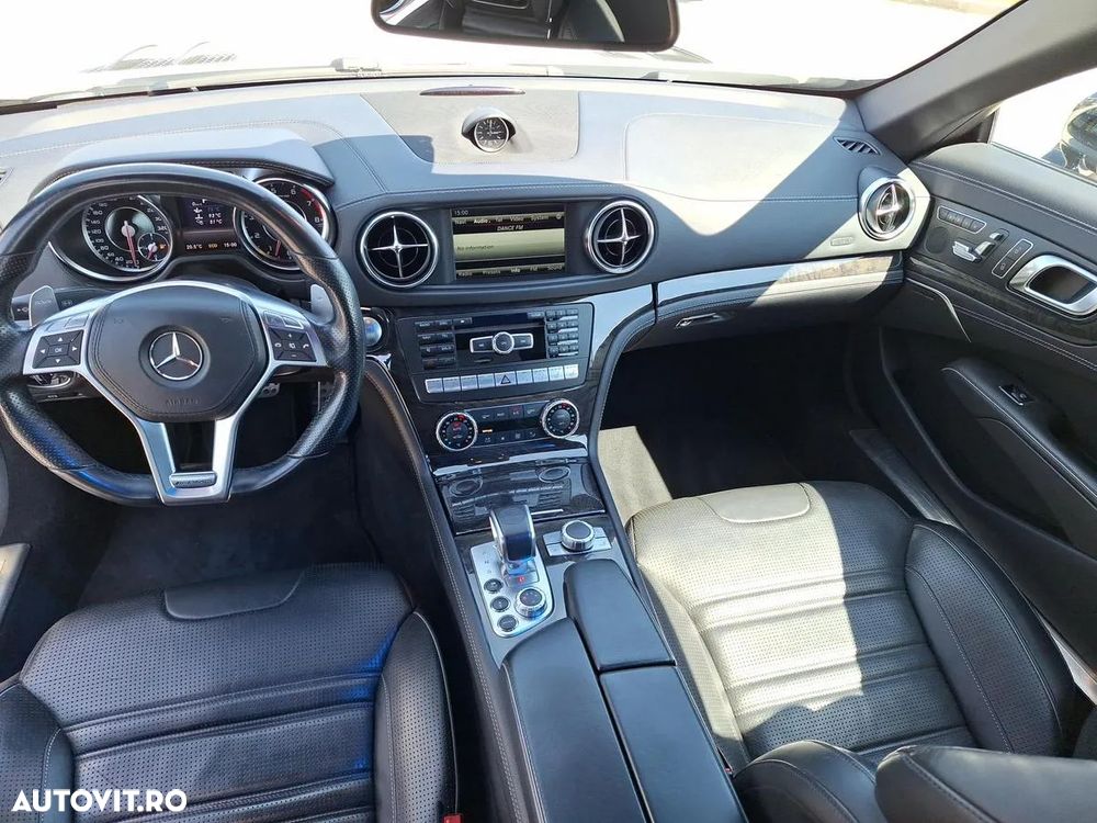 Mercedes-Benz AMG SL Roadster - 12