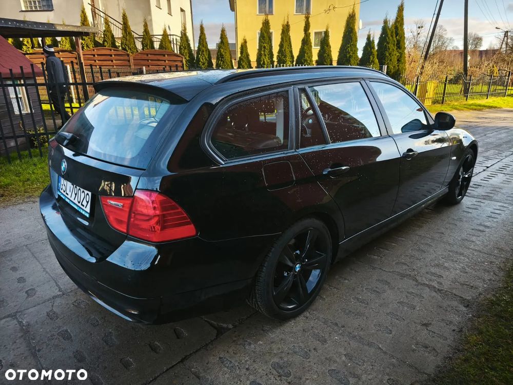 BMW Seria 3 318i - 3