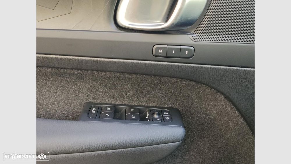 Volvo EC40 82 kWh Twin Motor Performance Black Edition - 22