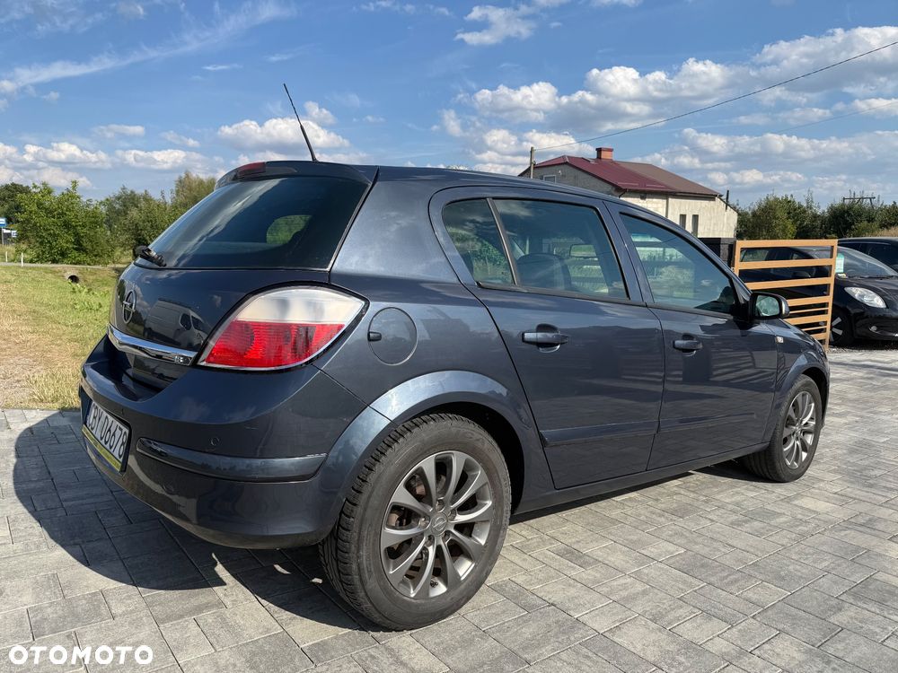 Opel Astra 1.8 Automatik Cosmo - 25