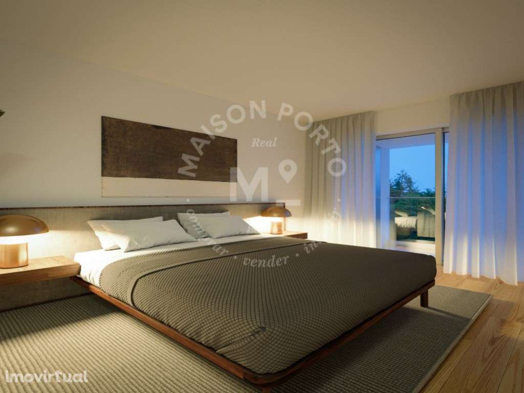 Apartamento T1 com Varanda, Lugar de Garagem e Arrumo próximo ao Ho... - Grande imagem: 4/13