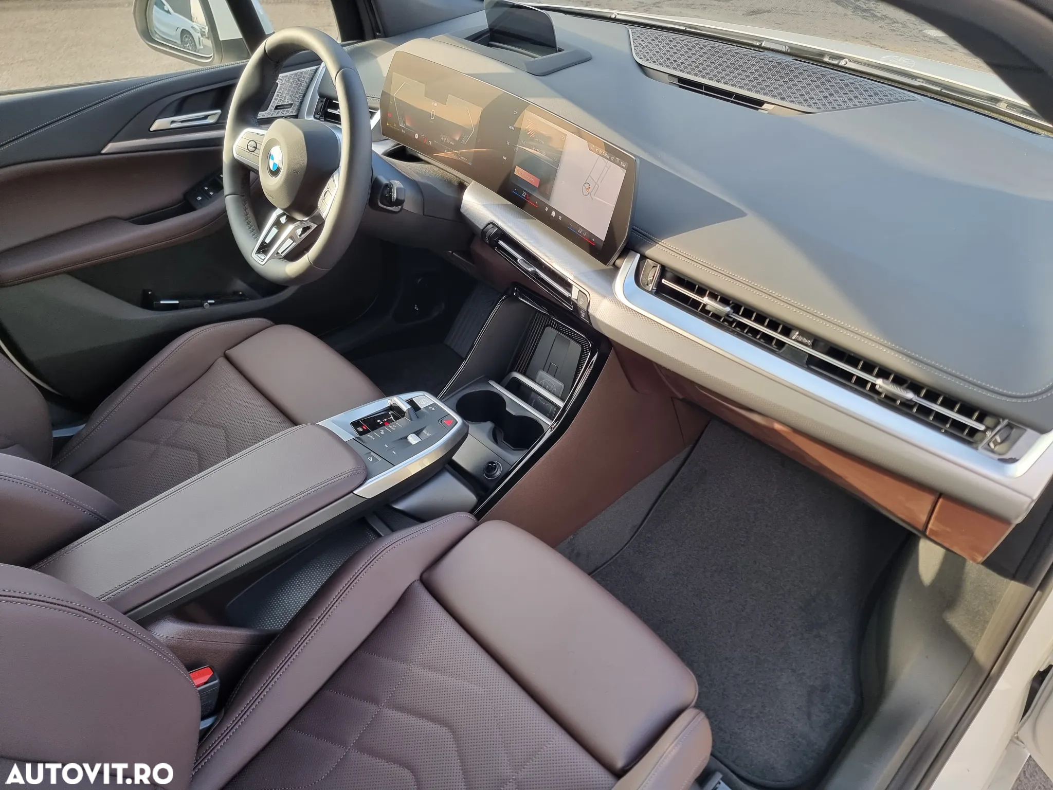 BMW Seria 2 218d xDrive AT - 12
