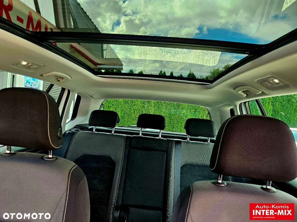 Volkswagen Golf Sportsvan - 32